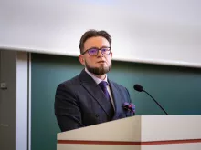 Minister K.P-N