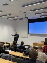 Relacja: Wykłady dr. hab. Sebastiana Sykuny, prof. UG na WPiA UJ