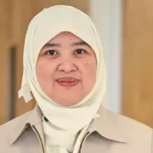 Dr Indria Wahyuni 