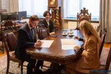 Wydziałowy Węzeł Wolontariatu - porozumienie dotyczące wolontariatu i mentoringu z Iustitia 