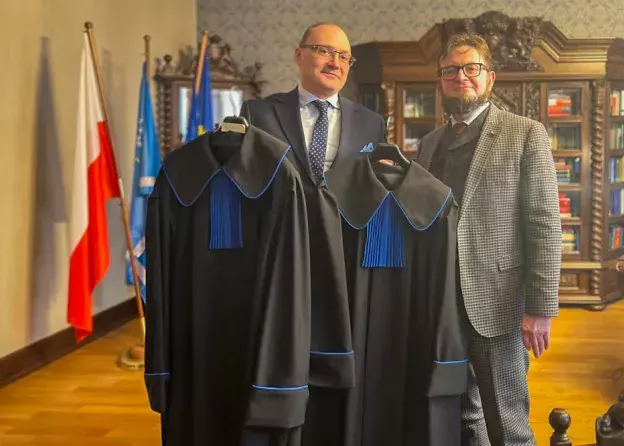 Wręczenie togi radcowskiej przez Dziekana Okręgowej Izby Radców Prawnych w Gdańsku
